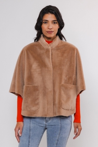 Faux fur cape Twig -