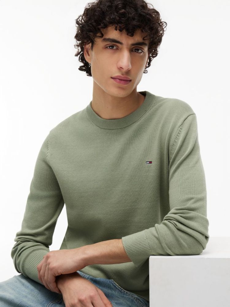 H TJM SLIM ESS LIGHT SWEATER PMO SPRING OLIV