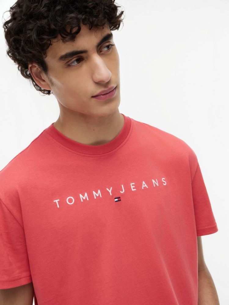 J TJM REG LINEAR LOGO T-SHIRT XK5 ATHEM RED