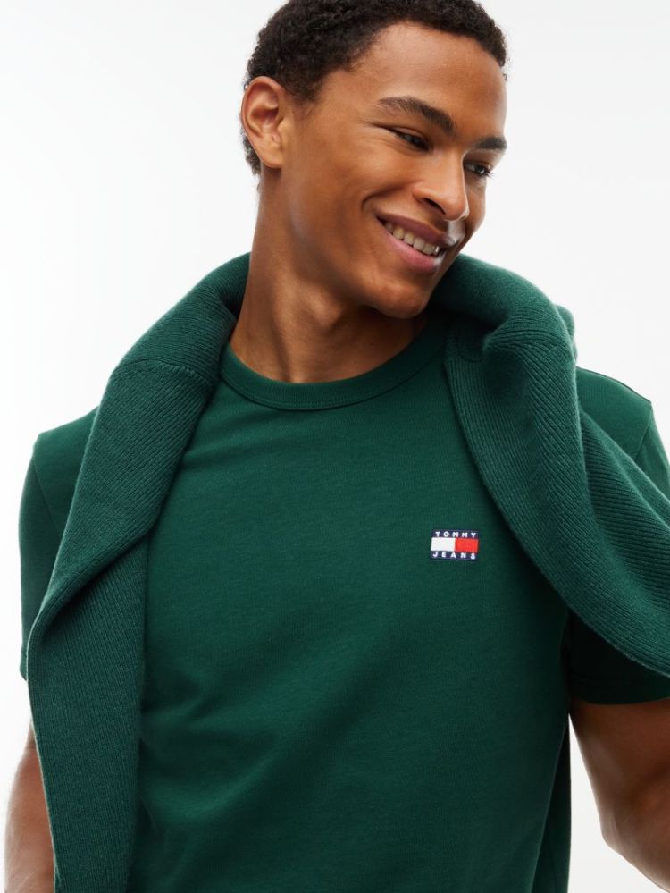 H TJM REG BADGE T-SHIRT MBM VELVET GREE
