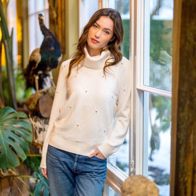 D PULL HVS ZARA 0012 SNOWFALL