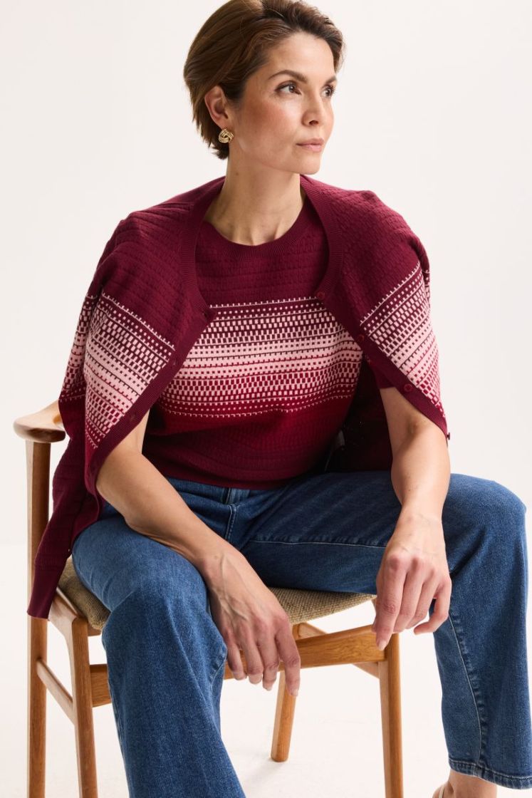 104010 Cardigan knitwear [1225 596 SYRAH