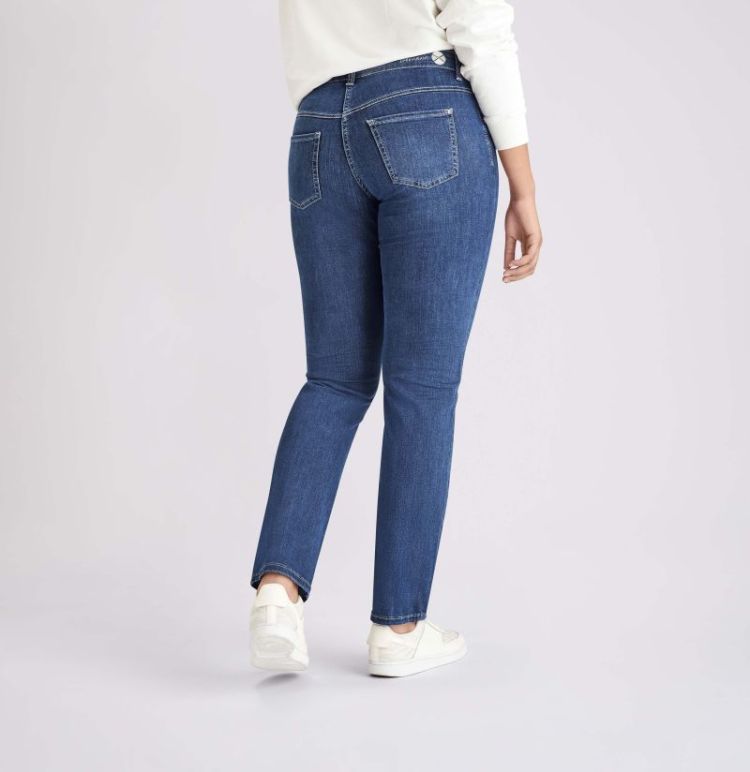 123704 123704 D569 mid blue a