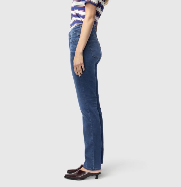 123704 123704 D569 mid blue a