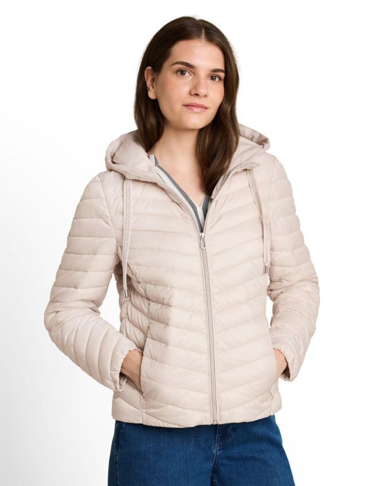 000000 703527 [hooded light] 27609 cold beig