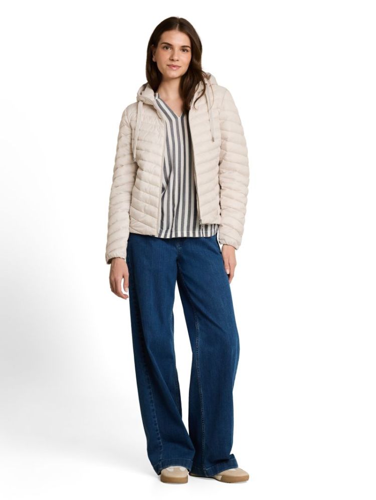 000000 703527 [hooded light] 27609 cold beig
