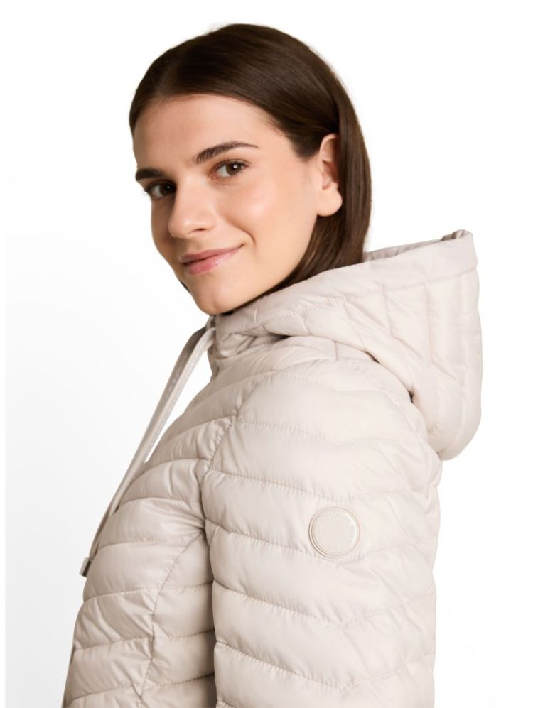 000000 703527 [hooded light] 27609 cold beig