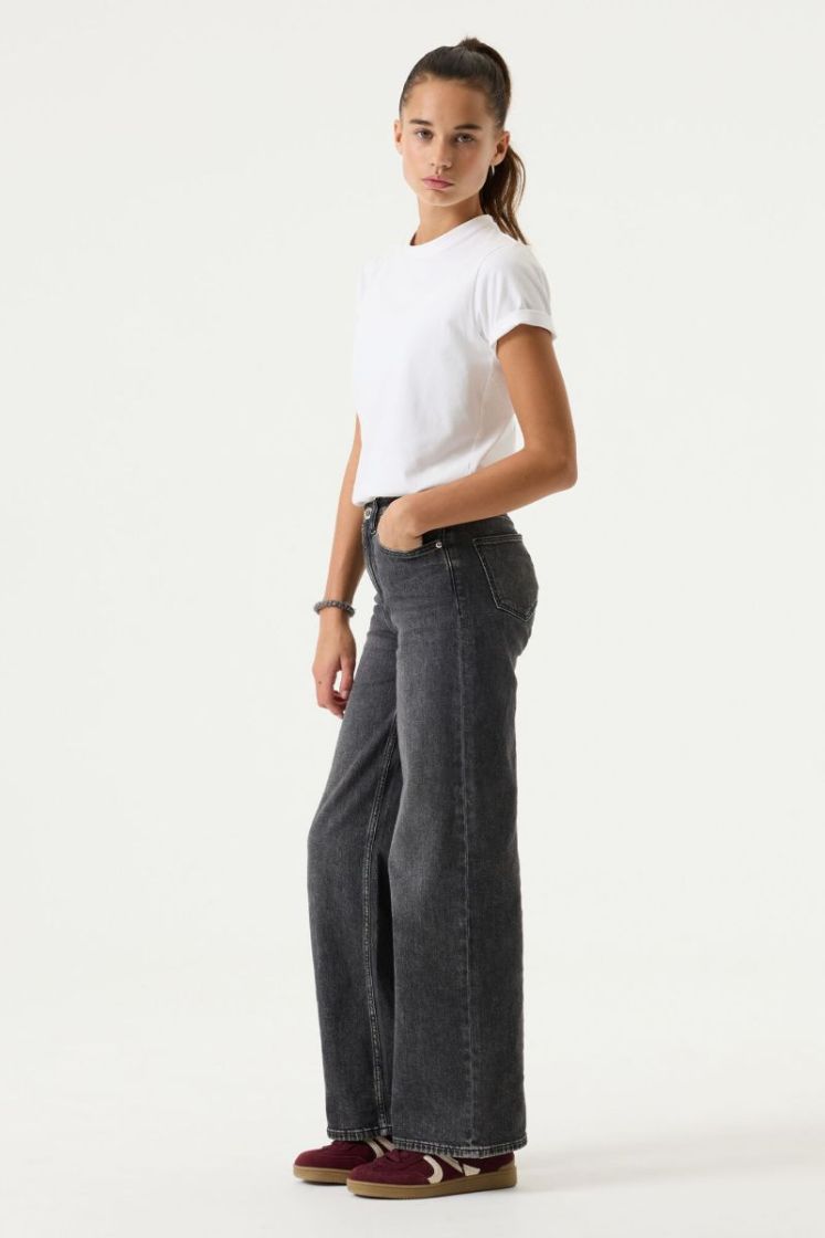 133740 01 [denim] 5890 medium use