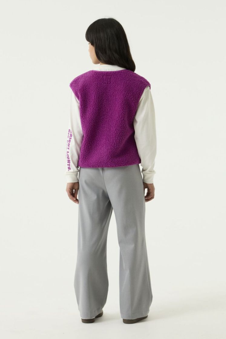 132100 09 [rt + gilet] 5817 magenta mu