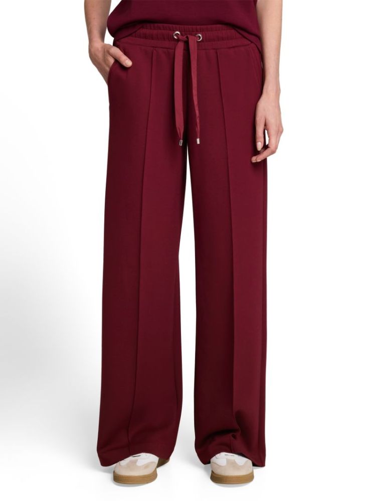000000 706436 [wide leg scu] 10342 Preppy Pl