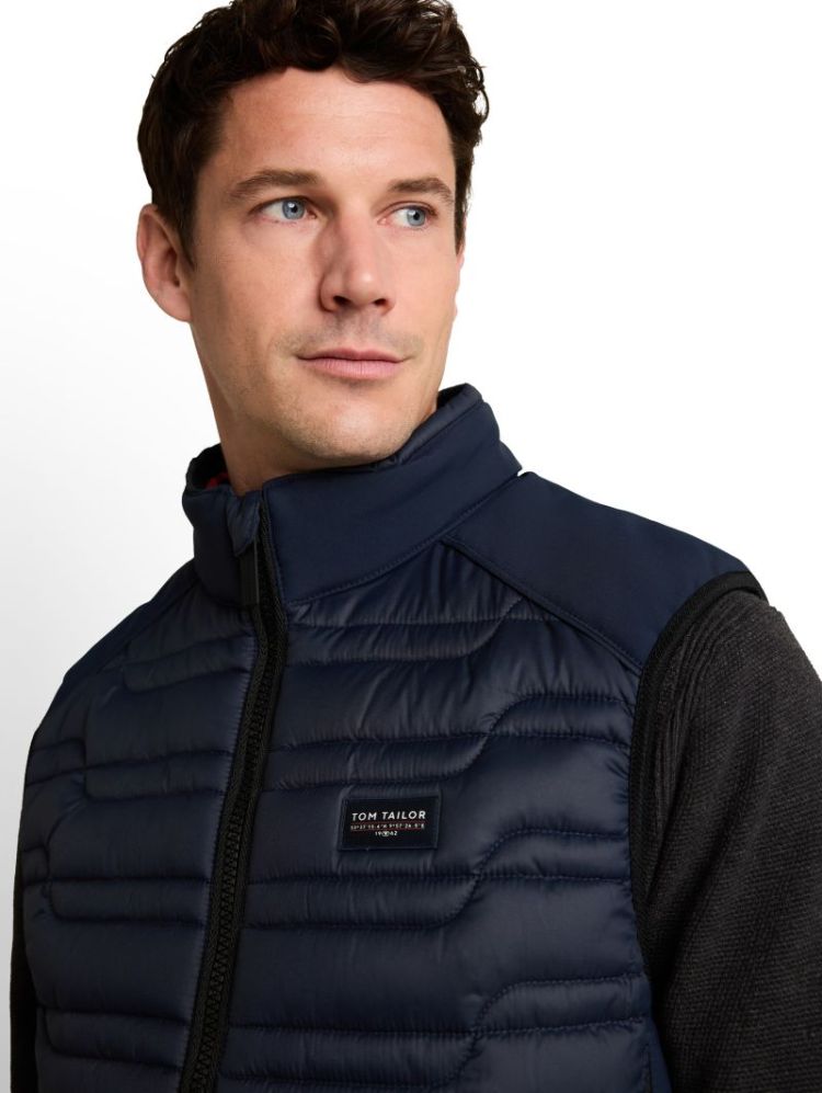 000000 103580 [hybrid vest] 10668 sky capta