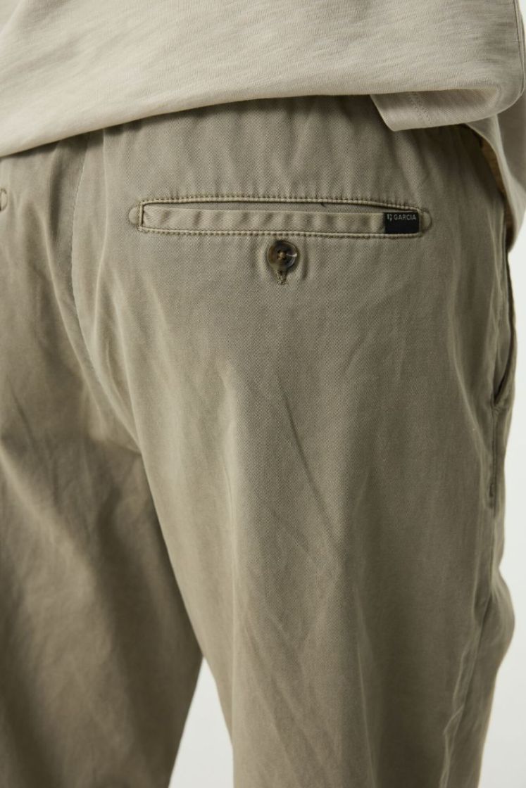 113760 02 [non denim] 4156 roast cash