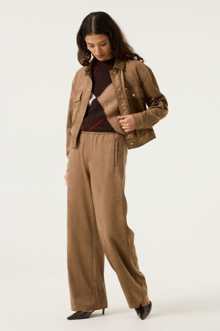 122130 09 [rt + gilet] 5232 soft taupe