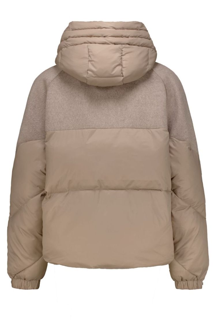 122080 08 [wear] 4832 dusky taup