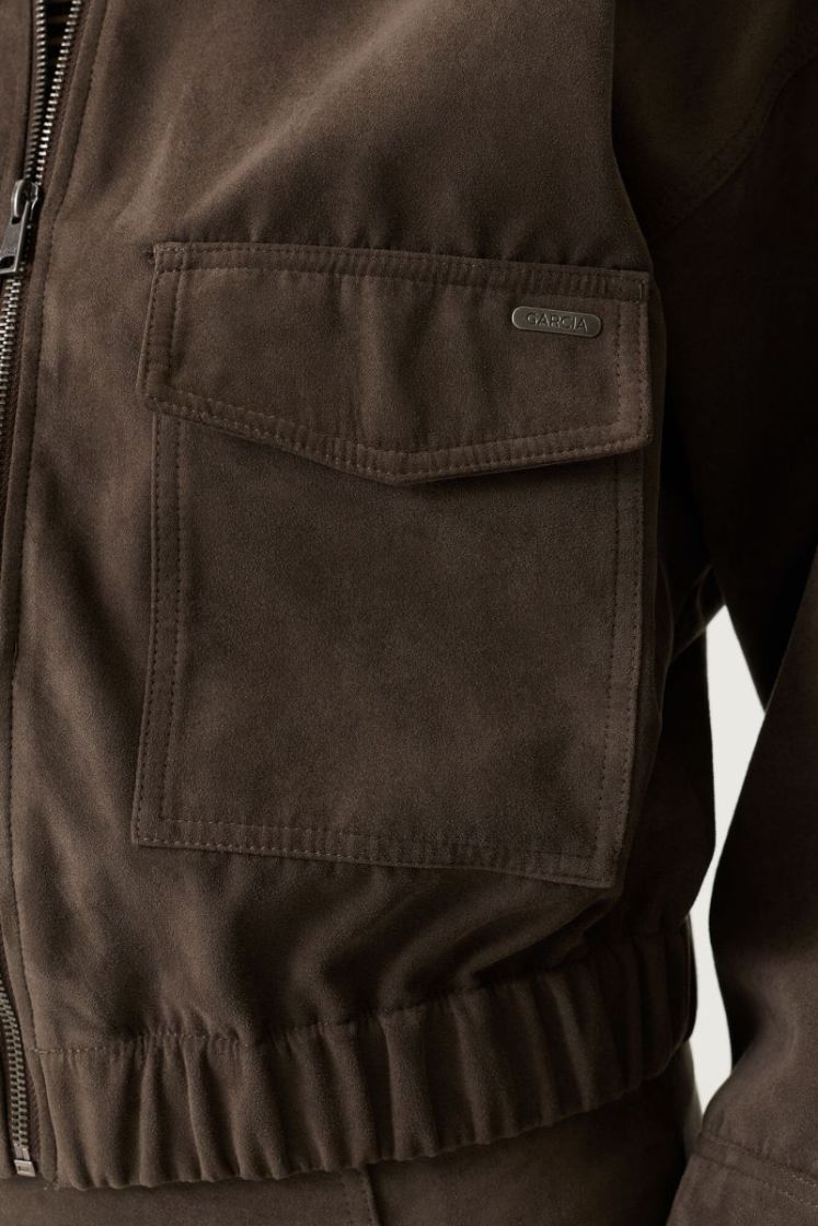 122130 09 [rt + gilet] 4656 graphite m
